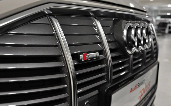 Audi e-tron cena 374900 przebieg: 1300, rok produkcji 2021 z Strzelno małe 466